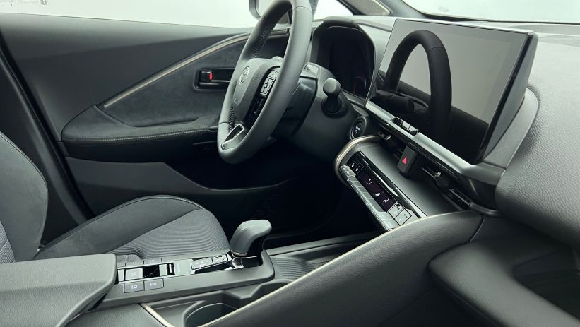 Aperçu du véhicule : Hybride Rechargeable 225 Collection Premiere Jaune Sulfure métallisé - Toit et arrière Noir