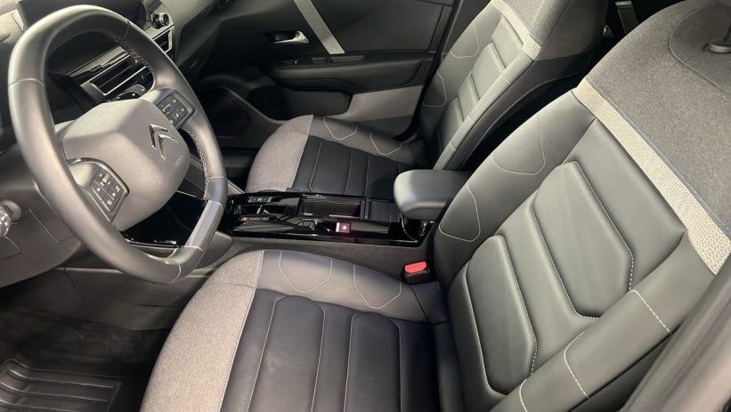 Aperçu du véhicule : PureTech 130 EAT8 Max