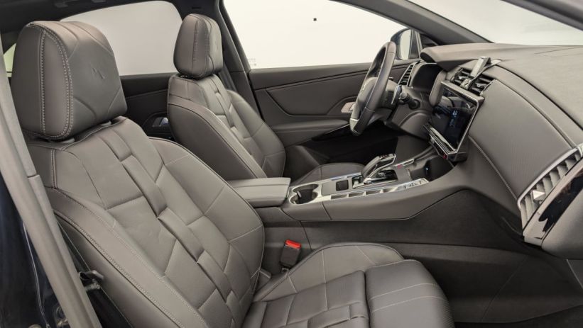 Aperçu du véhicule : Hybride Rechargeable E-Tense 225 EAT8 Opera