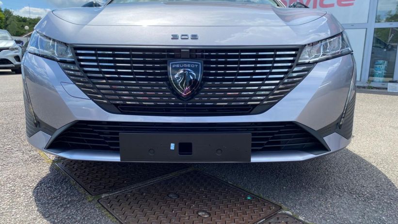 Aperçu du véhicule : ALLURE 1.5 BLUEHDI 130CV EAT8 + PACK ACCESS + NEUF 0KM