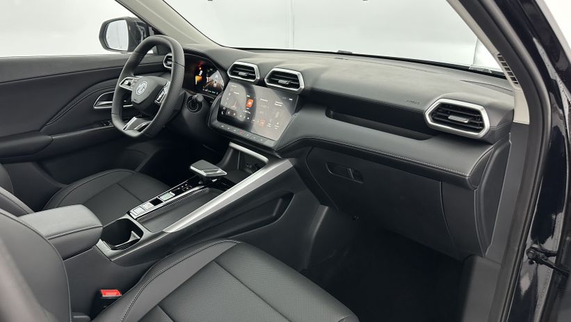 Aperçu du véhicule : 1.5 L Hybrid+ 197ch Luxury