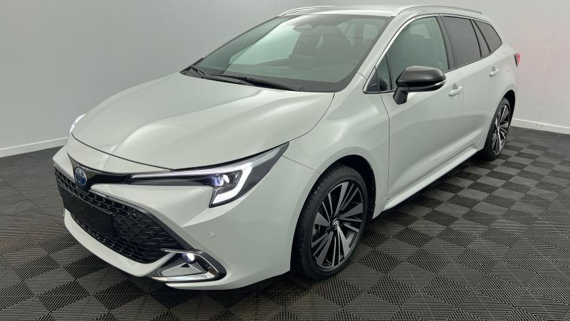 Aperçu du véhicule : Hybride 178ch Design Gris Dynamic avec 2250€ d'équipements inclus