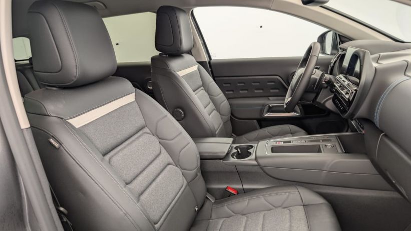 Aperçu du véhicule : Hybride 136 e-DCS6 Max