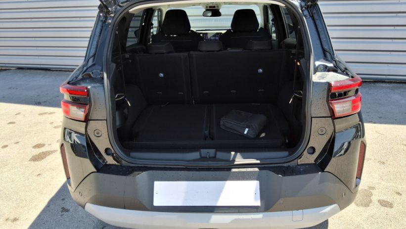 Aperçu du véhicule : 3008 Hybrid 145 e-DCS6 GT Exclusive