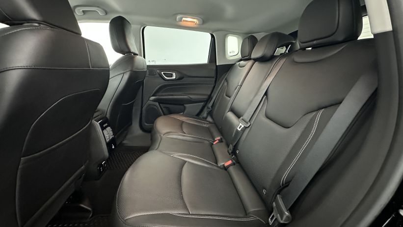 Aperçu du véhicule : II 1.3 Turbo T4 240ch PHEV 4xe S AT6 eAWD