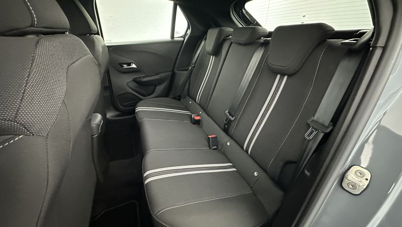 Aperçu du véhicule : 1.2 Turbo 100ch GS BVA8