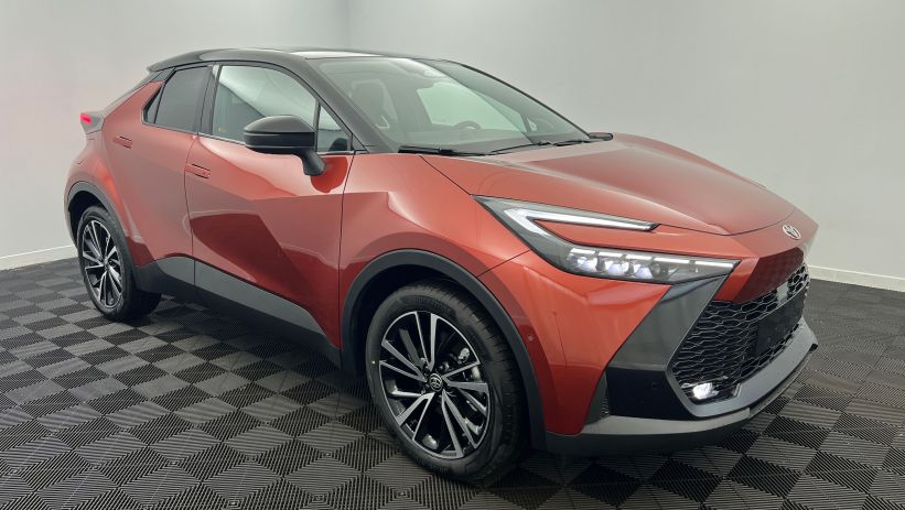 Aperçu du véhicule : Hybride Rechargeable 225 Collection Orange Sedona - Toit Noir avec 3700€ d'équipements inclus