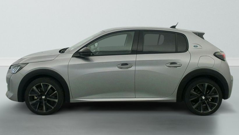 Aperçu du véhicule : 50 KWH 136CH GT