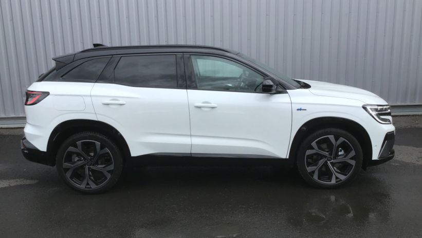 Aperçu du véhicule : AUSTRAL E-Tech hybrid 200 Techno esprit Alpine