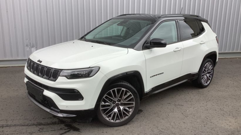 Aperçu du véhicule : COMPASS 1.5 Turbo T4 130 ch BVR7 e-Hybrid Summit