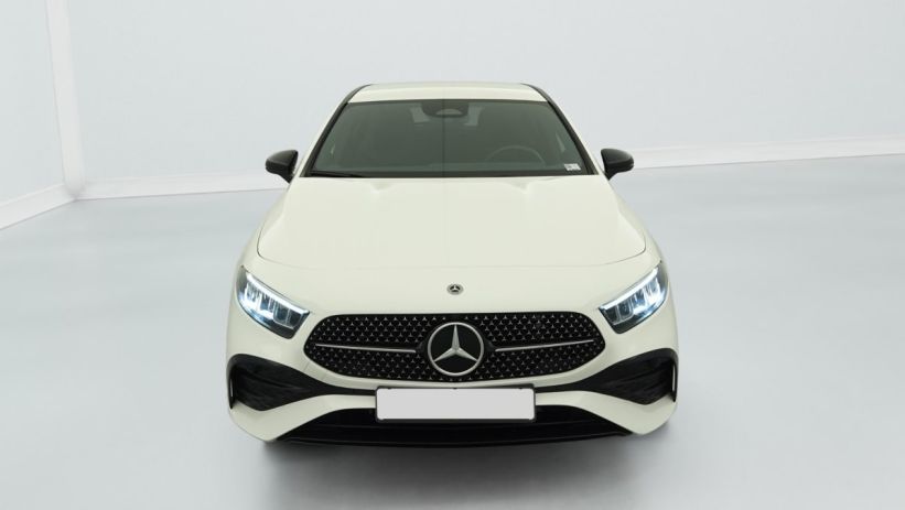 Aperçu du véhicule : 180 7G-DCT AMG LINE