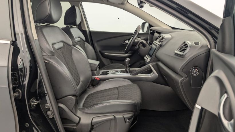 Aperçu du véhicule : TCe 140 FAP Intens