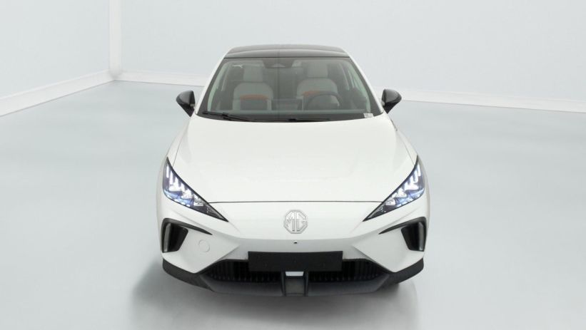 Aperçu du véhicule : ELECTRIC 64KWH - 150 KW 2WD LUXURY