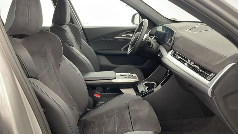 Aperçu du véhicule : SDRIVE 18D 150CH DKG7 M SPORT