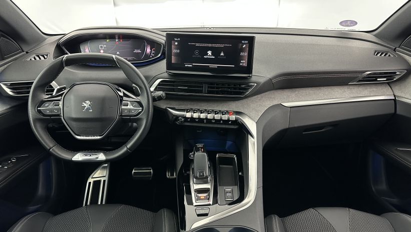 Aperçu du véhicule : III 1.2 PureTech 130ch GT EAT8