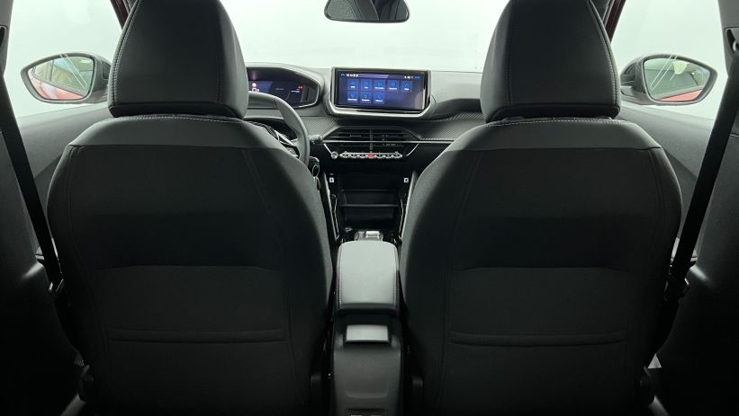 Aperçu du véhicule : Hybrid 145 e-DCS6 Allure Rouge Elixir avec 2350€ d'équipements inclus