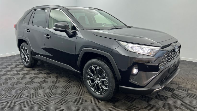 Aperçu du véhicule : Hybride 222 ch AWD-i 30 YEARS Noir Attitude avec 1350€ d'équipements inclus