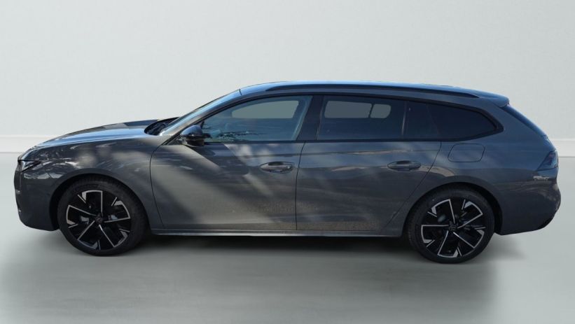 Aperçu du véhicule : Hybrid 225 e-EAT8 Allure