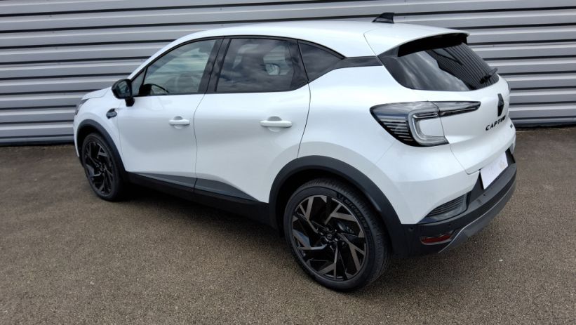 Aperçu du véhicule : CAPTUR E-Tech full hybrid 160 ch esprit Alpine