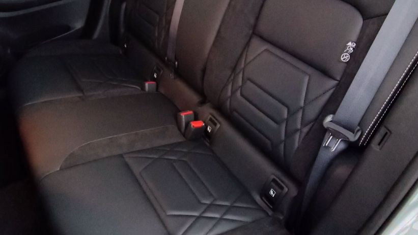 Aperçu du véhicule : II 1.6 Hybrid 143ch N-Design