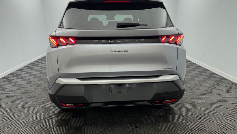 Aperçu du véhicule : Nouveau Hybrid 145 e-DCS6 GT Gris Artense avec 4000€ d'équipements inclus