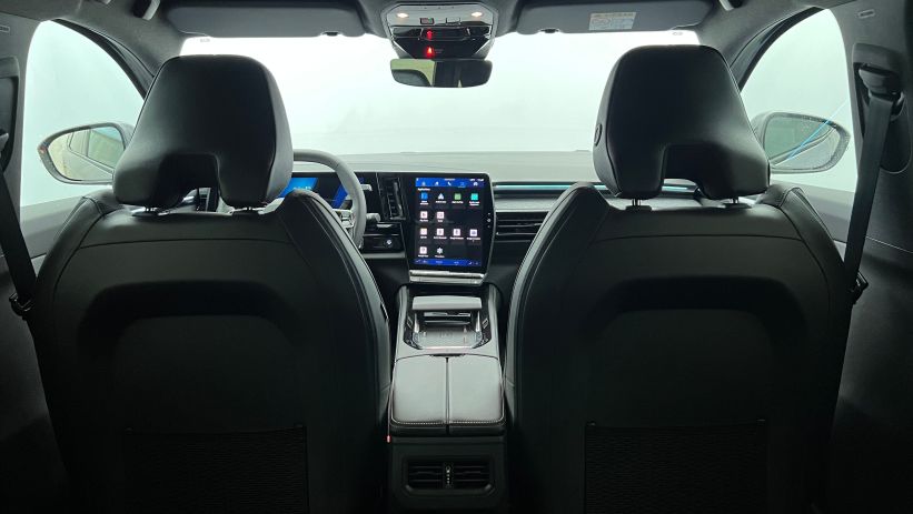 Aperçu du véhicule : E-Tech full hybrid 200 Techno Gris Schiste - Toit Noir Etoilé avec 3000€ d'équipements inclus