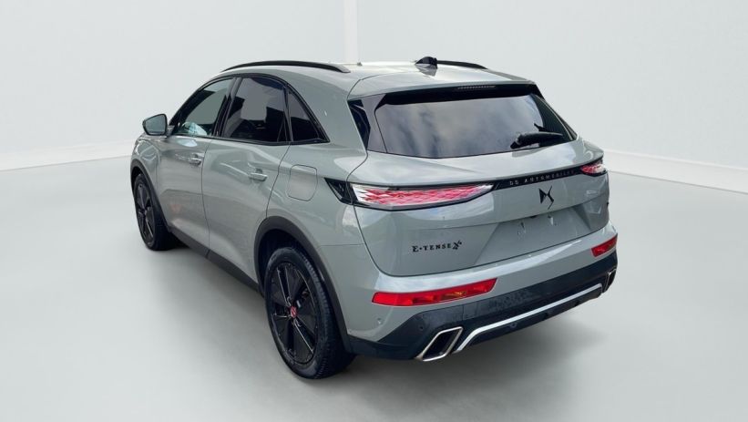 Aperçu du véhicule : Hybride Rechargeable E-Tense 300 EAT8 4x4 Performance Line +