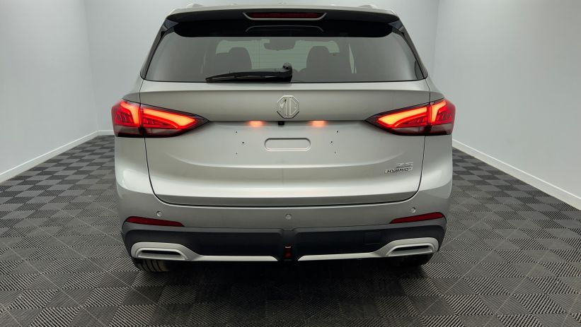 Aperçu du véhicule : 1.5 L Hybrid+ 197 ch Luxury Cosmic Silver avec 650€ d'équipements inclus