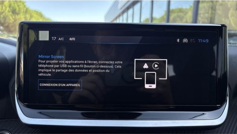 Aperçu du véhicule : 1.2I HYBRID 145 ALLURE