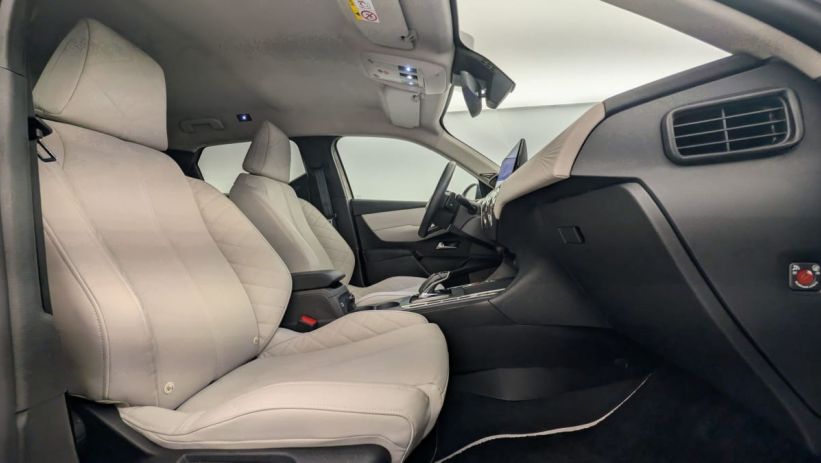 Aperçu du véhicule : PureTech 130 EAT8 Esprit de Voyage