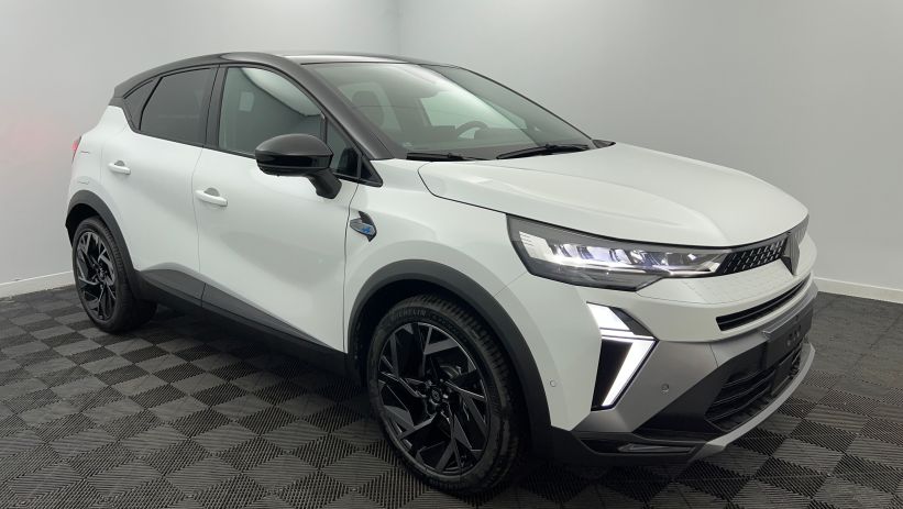 Aperçu du véhicule : E-Tech full hybrid 160 ch esprit Alpine Blanc Nacré - Toit Noir Etoilé avec 1100€ d'équipements inclus