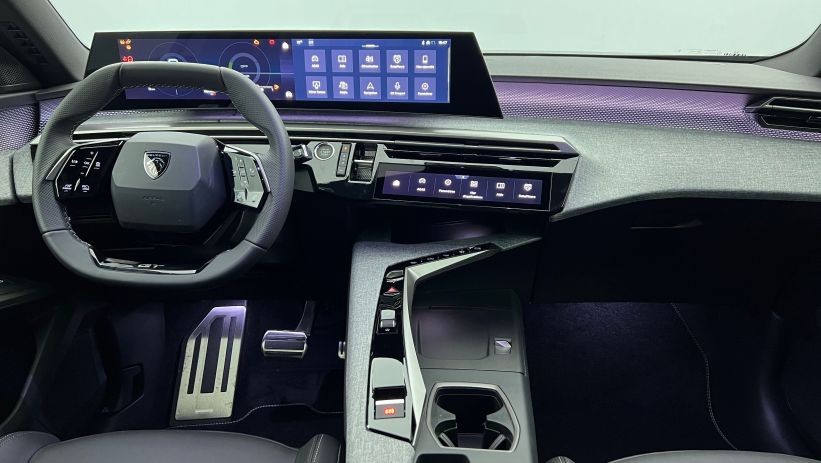 Aperçu du véhicule : Nouveau Hybrid 145 e-DCS6 GT Gris Artense avec 2450€ d'équipements inclus