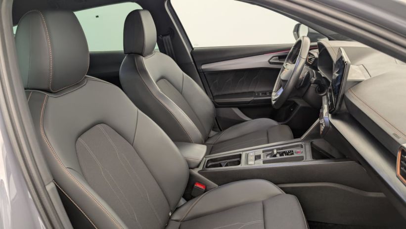 Aperçu du véhicule : 1.4 e-HYBRID 204 ch DSG6 Business Edition