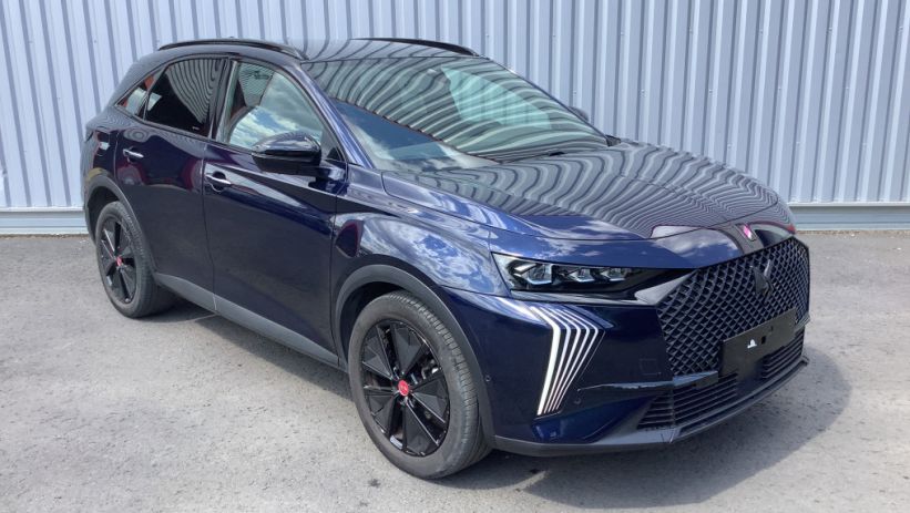 Aperçu du véhicule : DS 7 BlueHDi 130 EAT8 Performance Line +