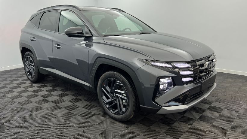 Aperçu du véhicule : 1.6 T-GDI 239 Hybrid BVA6 Executive Ecotronic Gray avec 1160€ d'équipements inclus