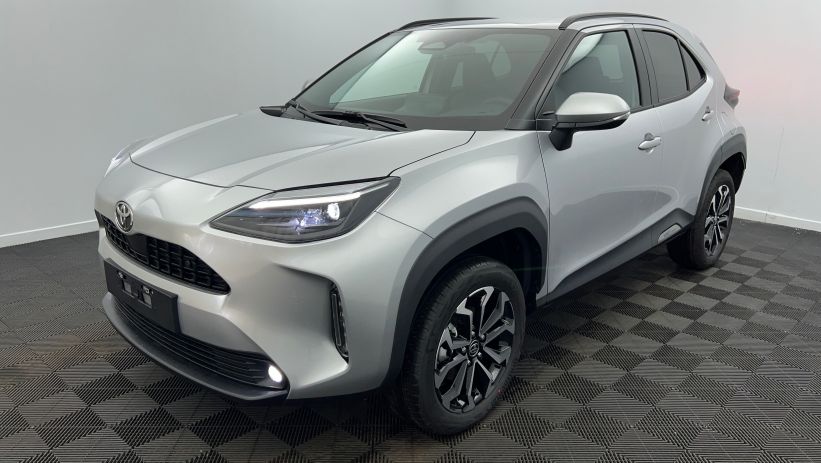 Aperçu du véhicule : Hybride 130ch 2WD Design Gris Minéral avec 2100€ d'équipements inclus