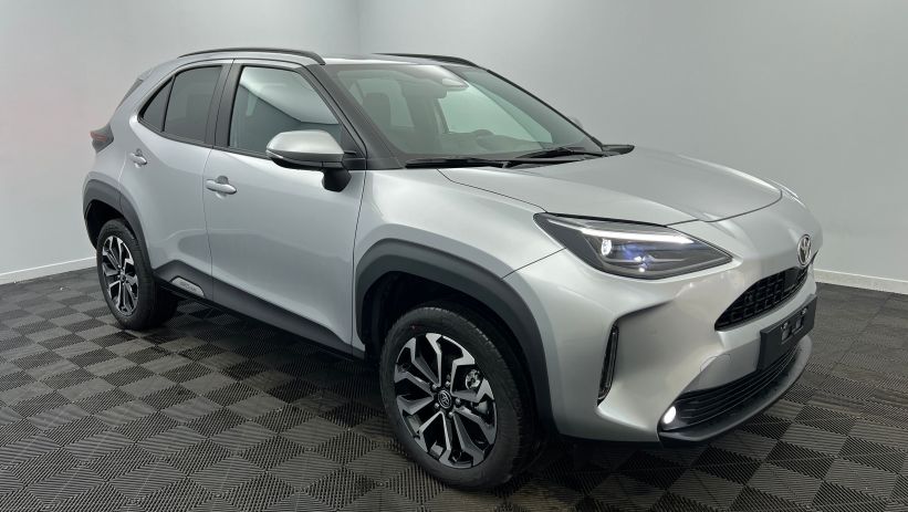 Aperçu du véhicule : Hybride 130ch 2WD Design Gris Minéral avec 2100€ d'équipements inclus