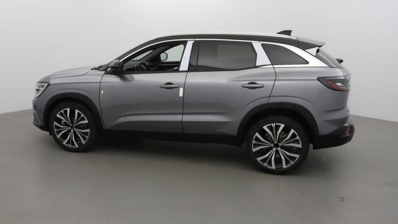 Aperçu du véhicule : 1.2 E-TECH FULL HYBRID 200CH ICONIC- 24