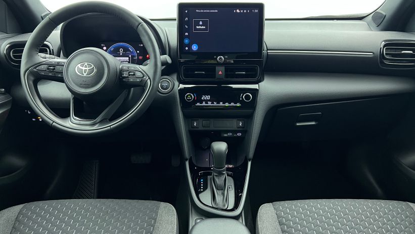 Aperçu du véhicule : Hybride 130ch 2WD Design Gris Atlas avec 2100€ d'équipements inclus