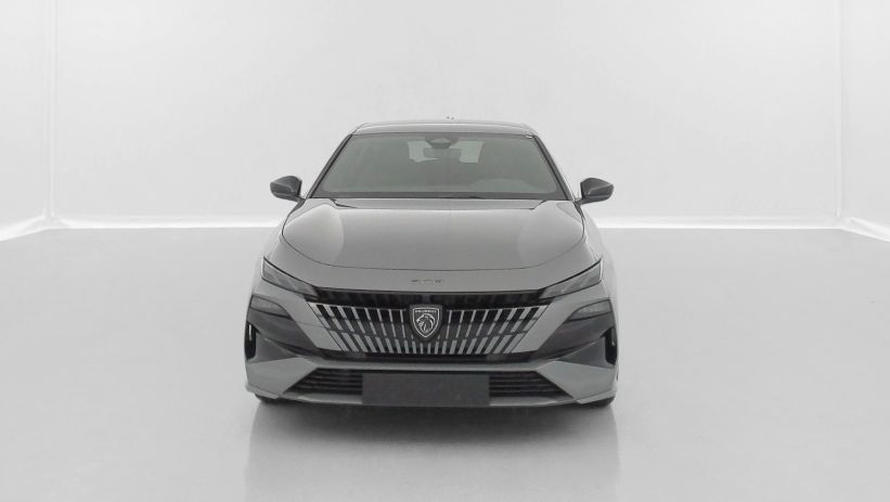 Aperçu du véhicule : III(2) 1.2 Hybrid 145ch GT e-DCS6