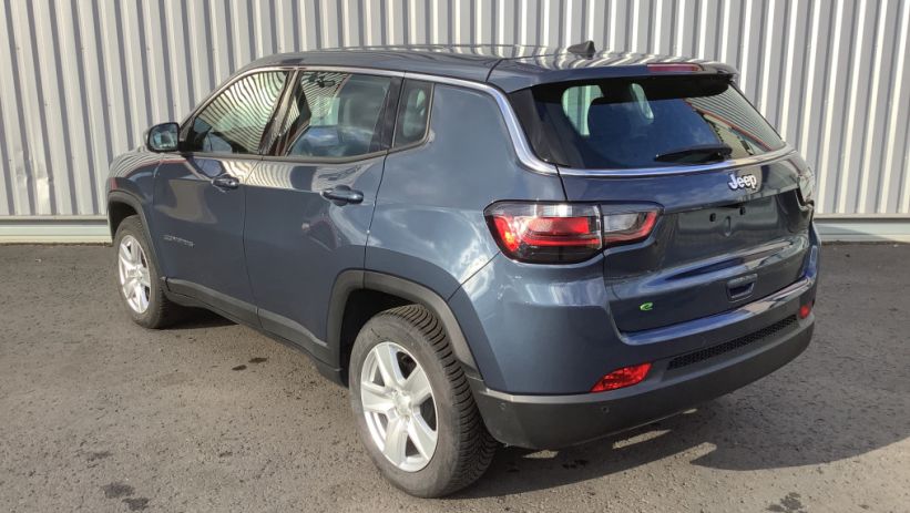 Aperçu du véhicule : COMPASS 1.5 Turbo T4 130 ch BVR7 e-Hybrid Altitude