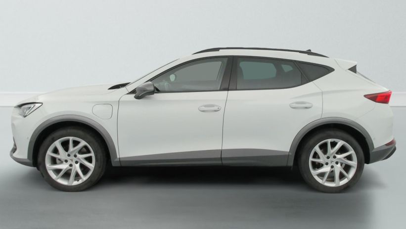 Aperçu du véhicule : 1.4 e-HYBRID 204 ch DSG6 Business Edition