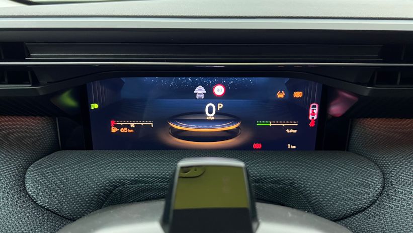 Aperçu du véhicule : Nouveau Hybrid 145 ch e-DCS6 Plus Vert Astoria - Toit Noir Perla Nera avec 2550€ d'équipements inclus