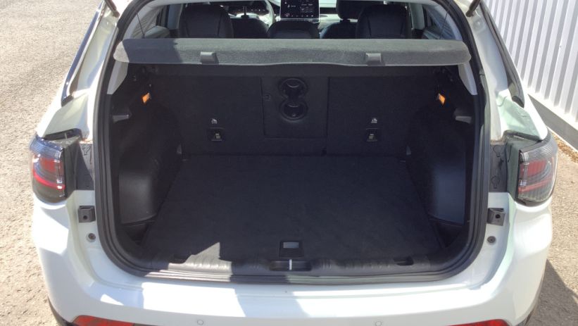 Aperçu du véhicule : COMPASS 1.5 Turbo T4 130 ch BVR7 e-Hybrid Summit