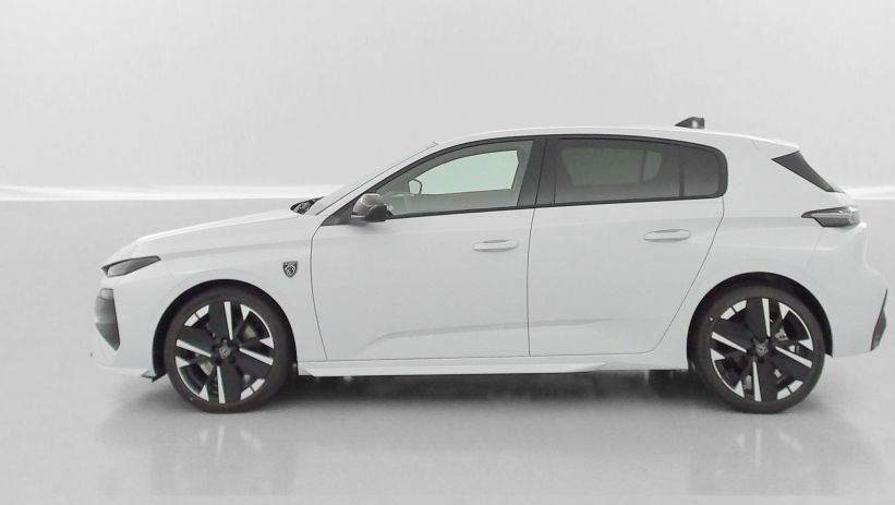 Aperçu du véhicule : III(2) 1.2 Hybrid 145ch GT e-DCS6