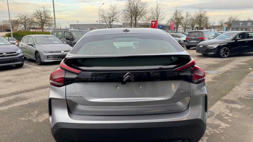 Aperçu du véhicule : PLUS 1.5 BLUEHDI 130CV EAT8 + NEUF 0KM