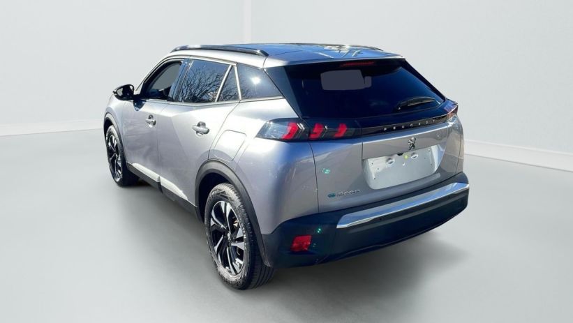 Aperçu du véhicule : 136 CH ALLURE PACK