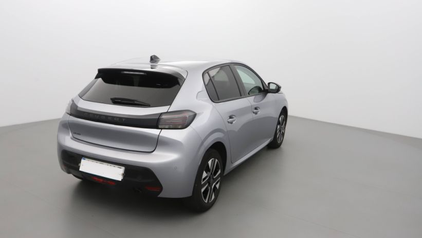 Aperçu du véhicule : 1.2 100CH S&S ALLURE