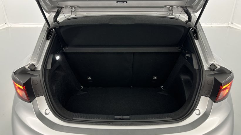 Aperçu du véhicule : 1.5 L Hybrid+ 195ch Standard