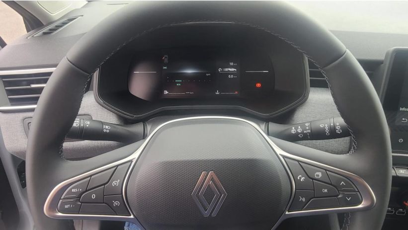 Aperçu du véhicule : EVOLUTION 1.0 TCE 90CV + CAMéRA DE RECUL + NEUF 0KM